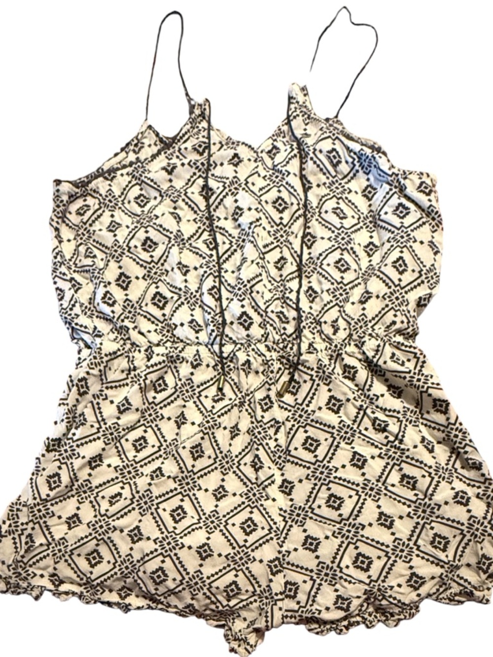 Islandhaze Black & Cream Geometric Print Romper